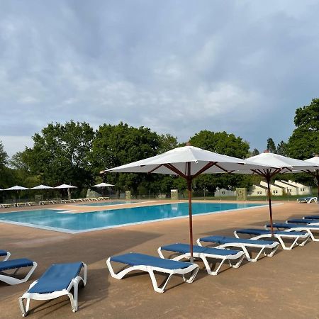 Village Vacances Chateau De Treambert Mesquer ภายนอก รูปภาพ