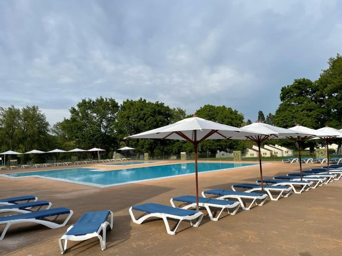 Village Vacances Chateau De Treambert Mesquer ภายนอก รูปภาพ
